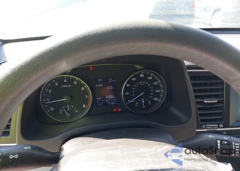 2017 Hyundai Elantra Se z USA, uszkodzony, nr VIN 5NPD74LF2HH079349